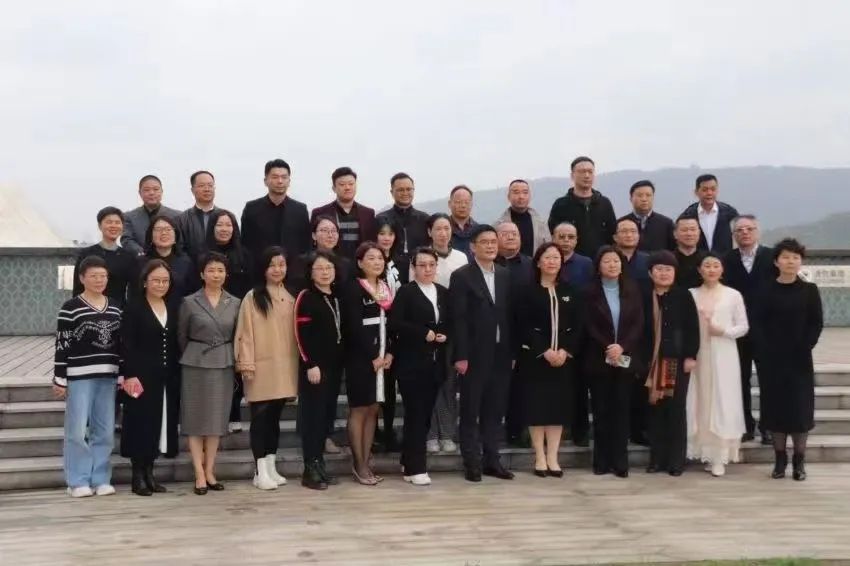 飞洋咨询就同济大学全咨高研班企业家圆桌思享会开展体悟交流会 